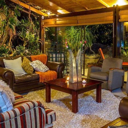 Joern'S Gaestehaus Mbombela Exteriér fotografie
