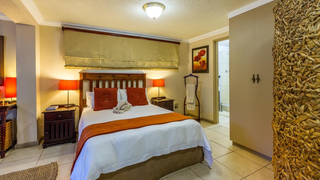 Joern'S Gaestehaus Mbombela Pokoj fotografie
